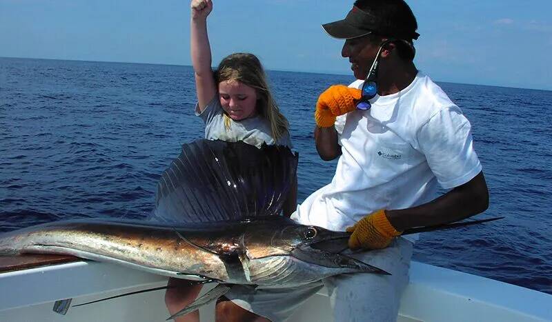 rsz_offshore_fishing_5 offshore fishing charters quepos costa rica full day and 3/4 day deep sea fishing